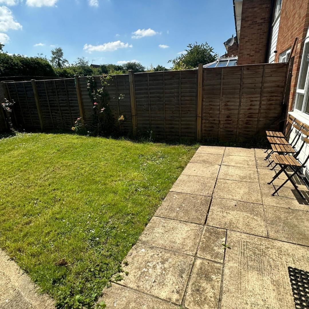 Newly Refurbished 2 Bed In Thame Apartment Exterior photo